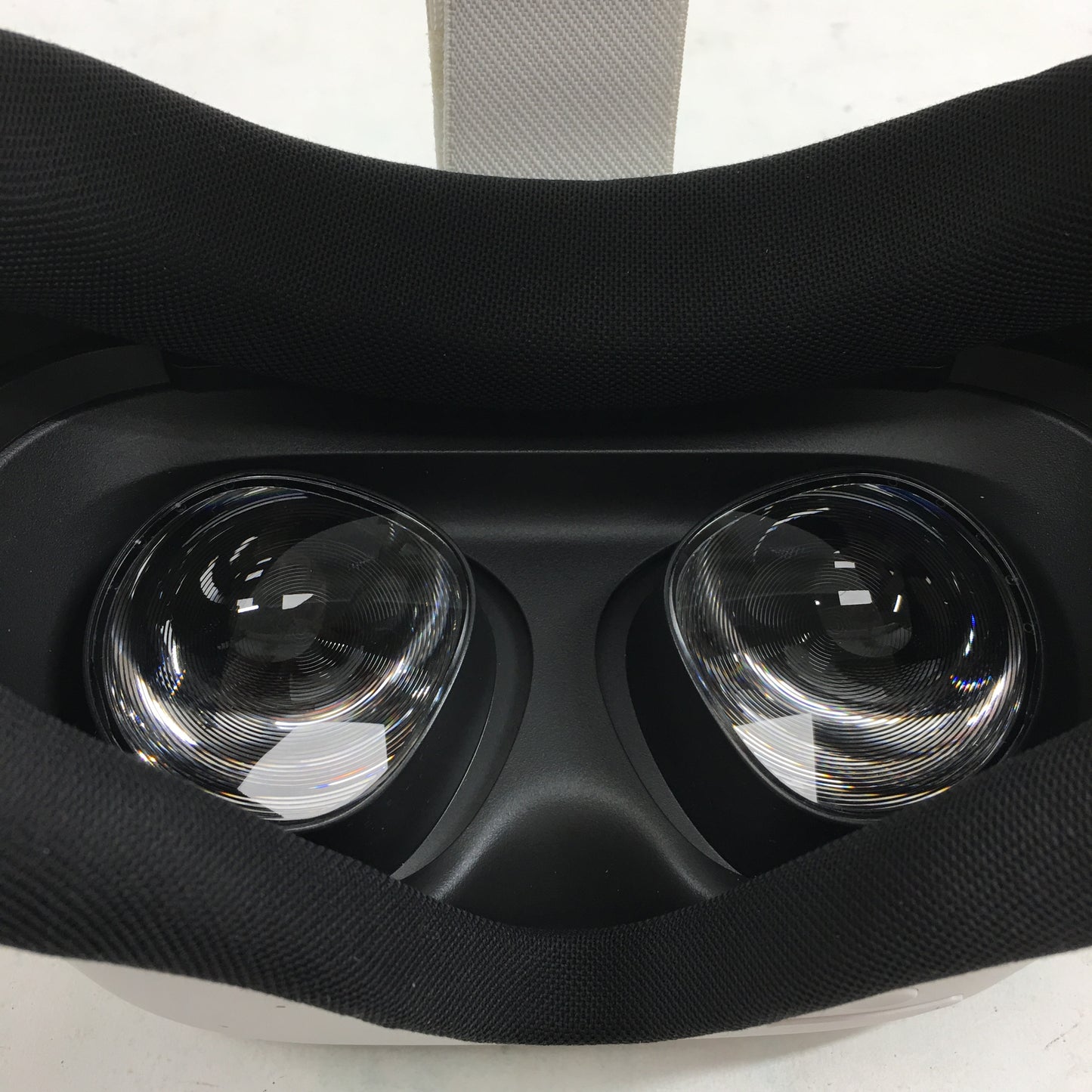 Meta Quest 3S 256GB Standalone All-in-One VR Headset P97