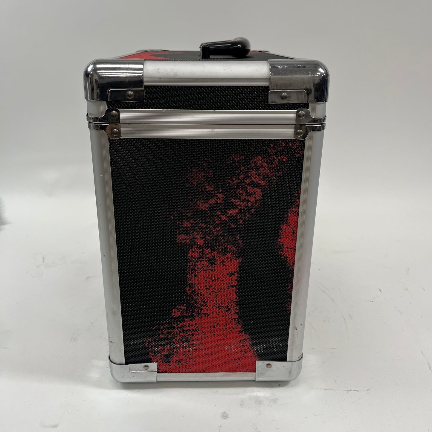 Mad Catz Gears of War Xbox 360 Console Crate Hard Carry Case GOW6079