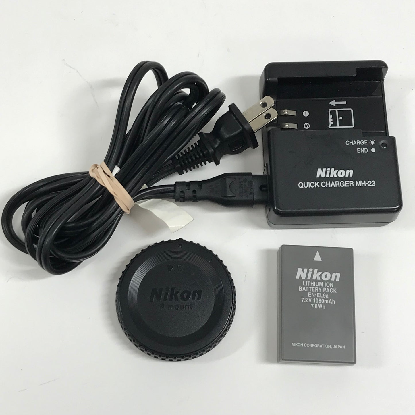 Nikon D3000 10.2MP Digital SLR DSLR Camera