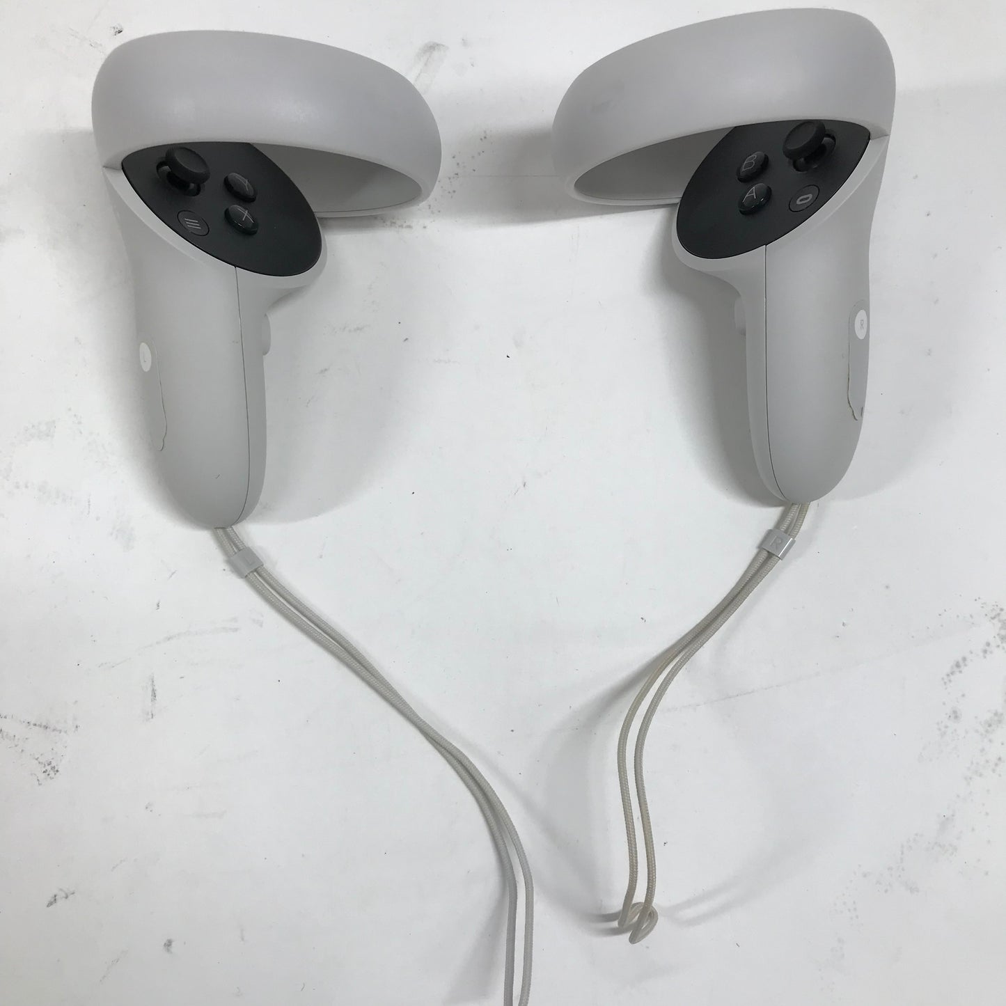 Oculus Quest 2 128GB Standalone All-in-One VR Headset KW49CM