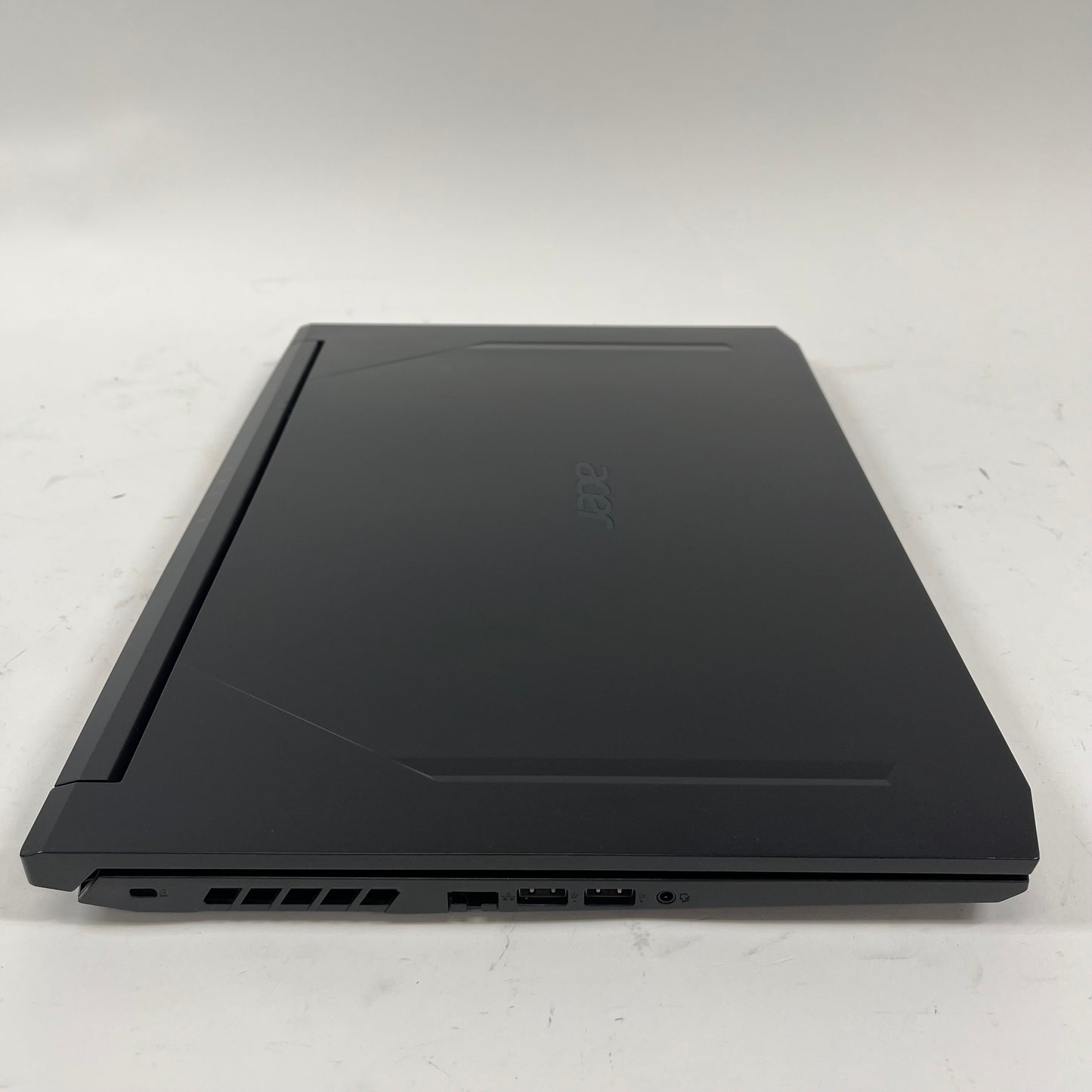 Acer Nitro 5 AN517-52 17.3" i5-10300H 2.5GHz 8GB RAM 512GB SSD GTX 1650 Ti