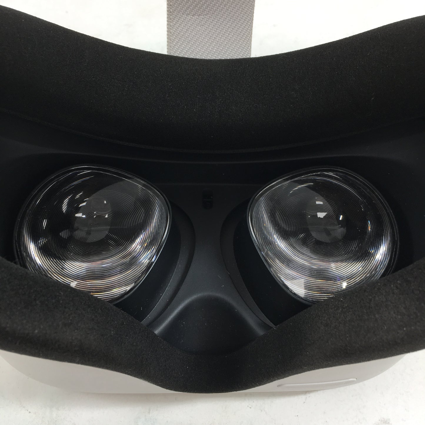 Meta Quest 2 128GB Standalone All-in-One VR Headset KW49CM