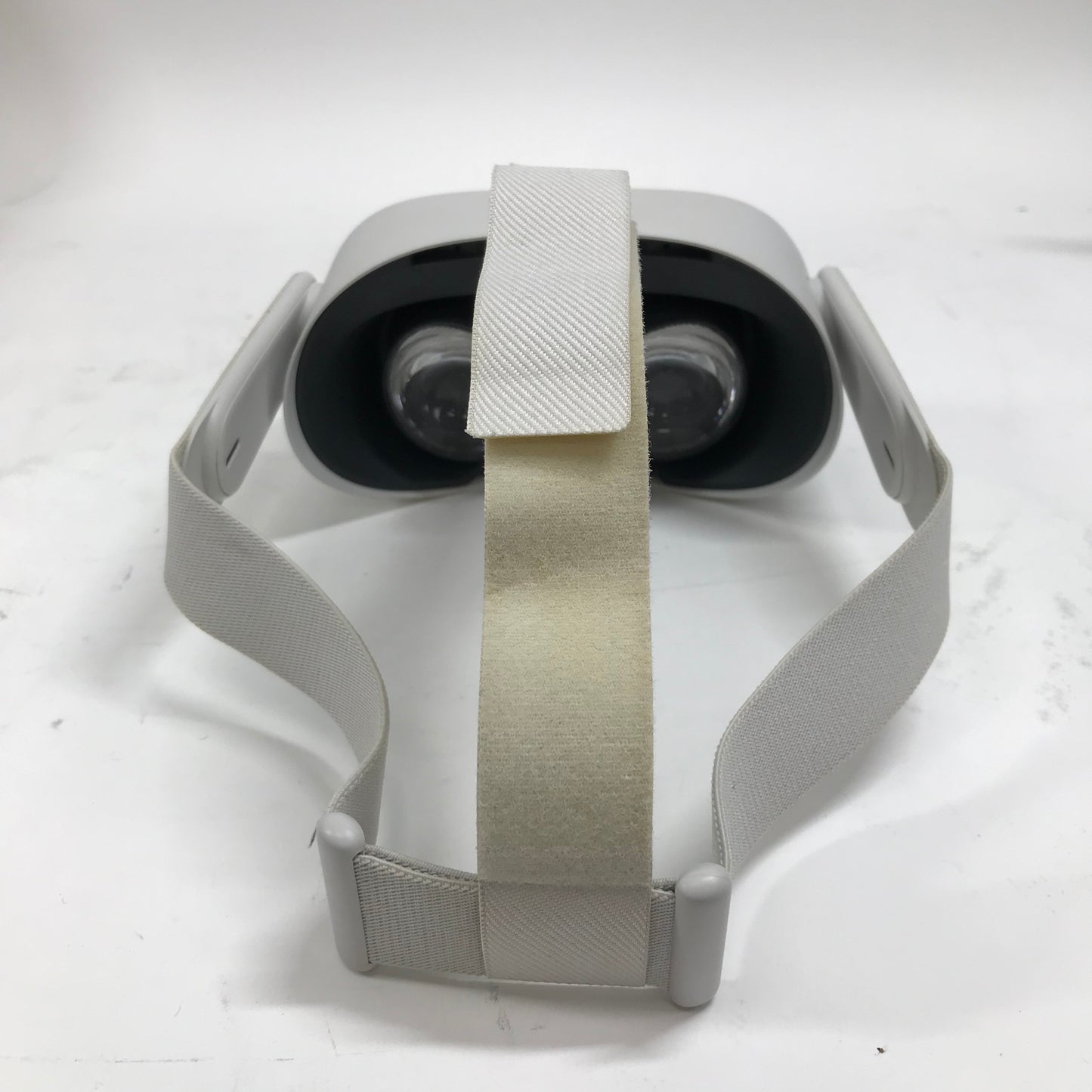 Oculus Quest 2 128GB Standalone All-in-One VR Headset KW49CM