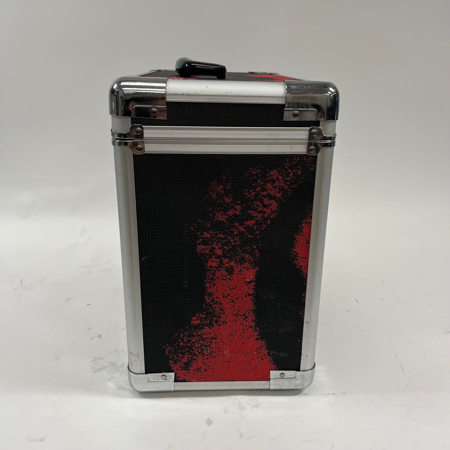 Mad Catz Gears of War Xbox 360 Console Crate Hard Carry Case GOW6079