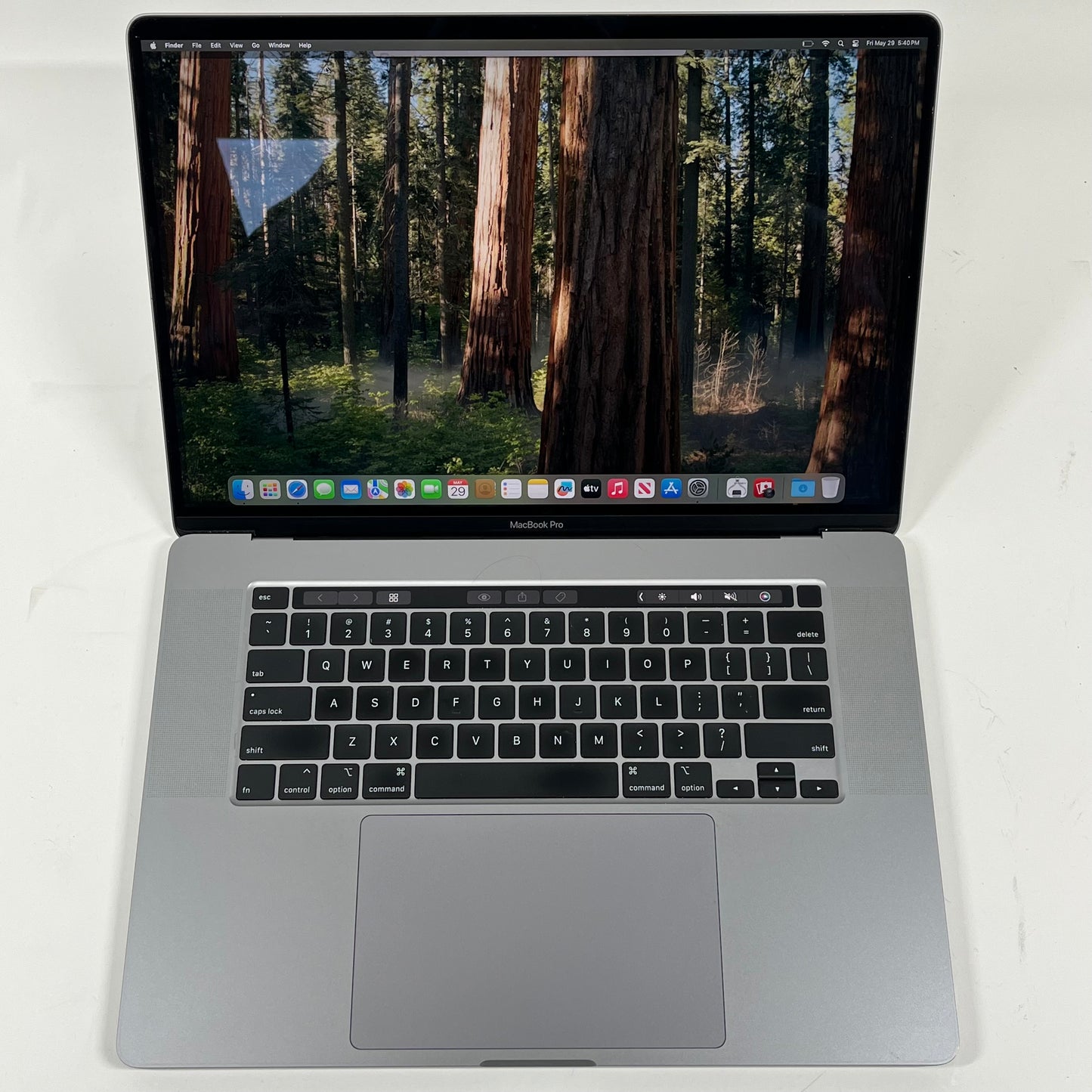 2019 Apple MacBook Pro 16" i9 2.4GHz 32GB RAM 512GB SSD Silver A2141