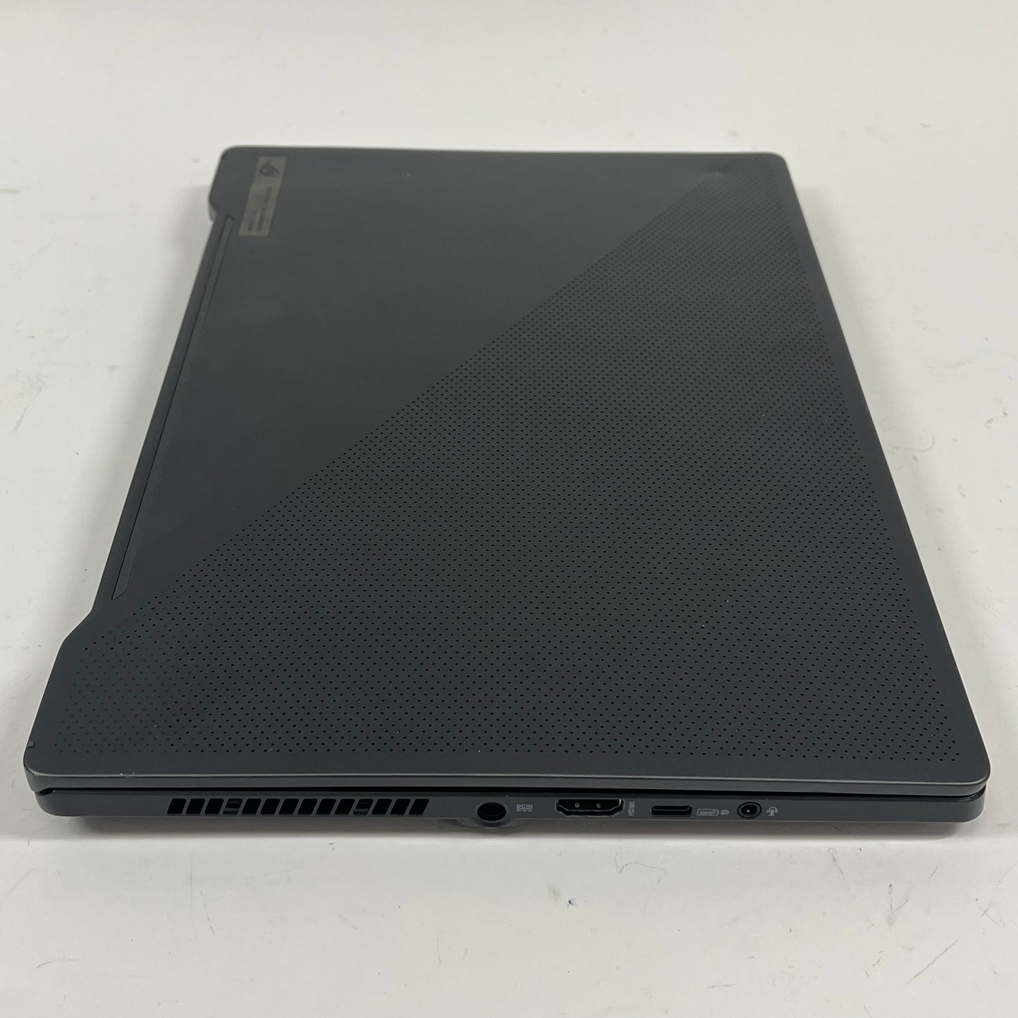 Asus ROG Zephyrus G14 GA401Q 14" Ryzen 7 5800HS 3.2GHz 16GB 512GB SSD GTX 1650