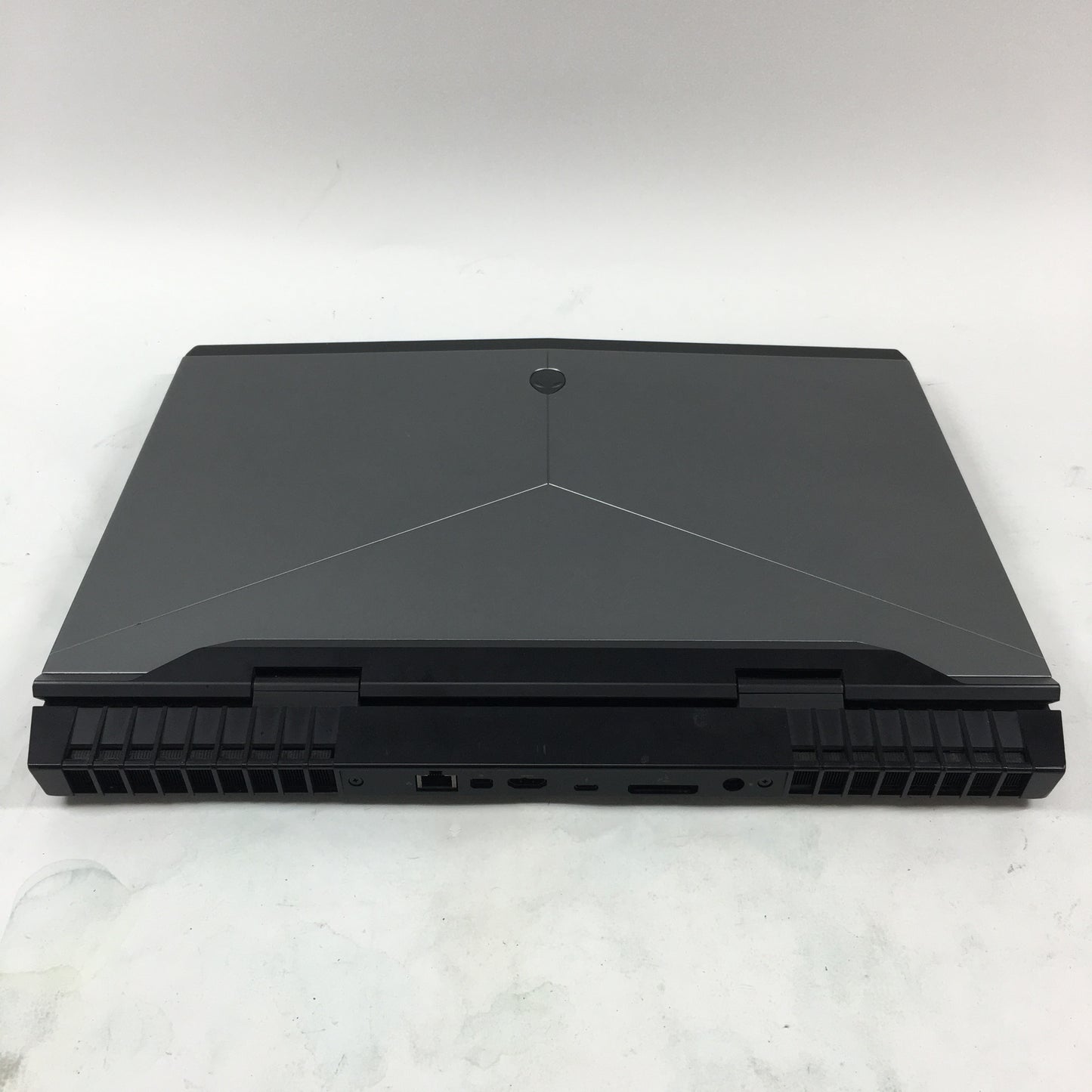Alienware 17 R4 17.3" i7-7700HQ 2.8GHz 16GB RAM 128GB SSD GeForce GTX 1070