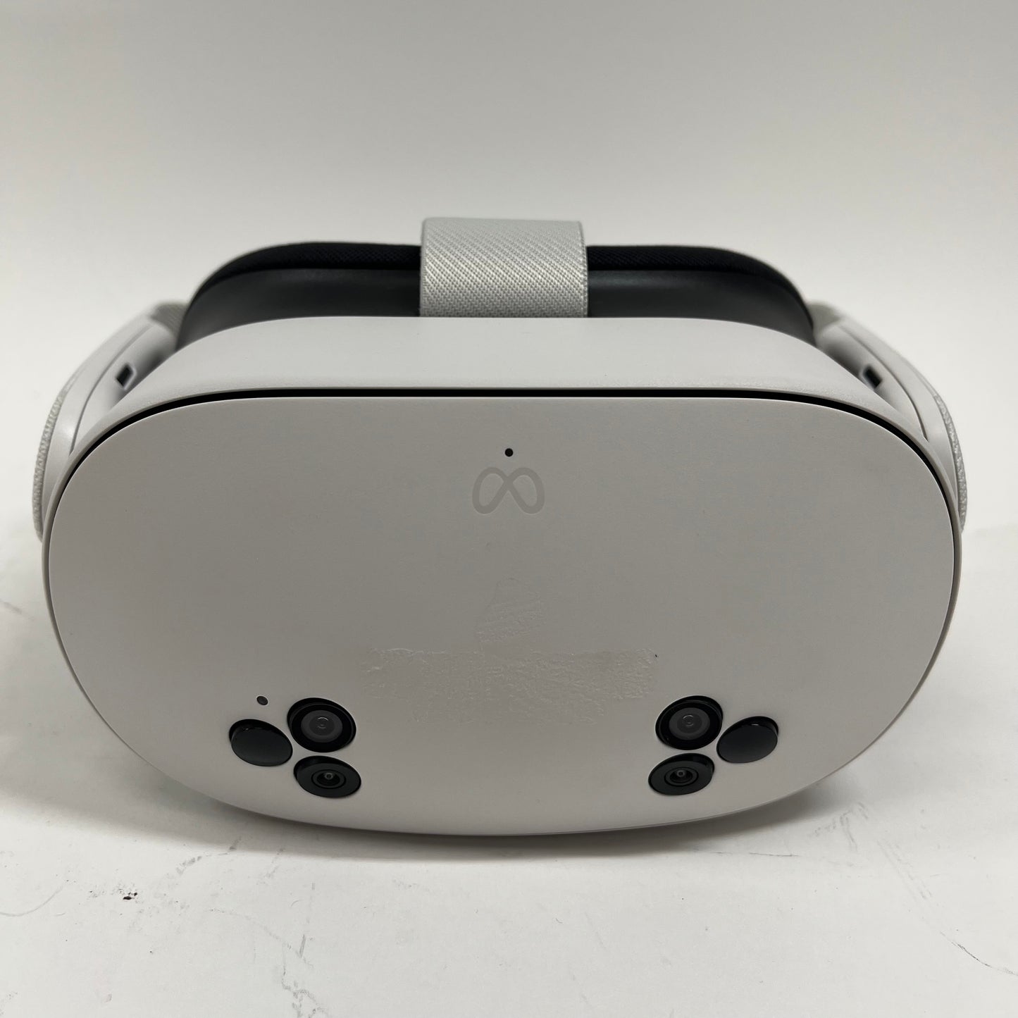 Meta Quest 3S 128GB Standalone All-in-One VR Headset P97
