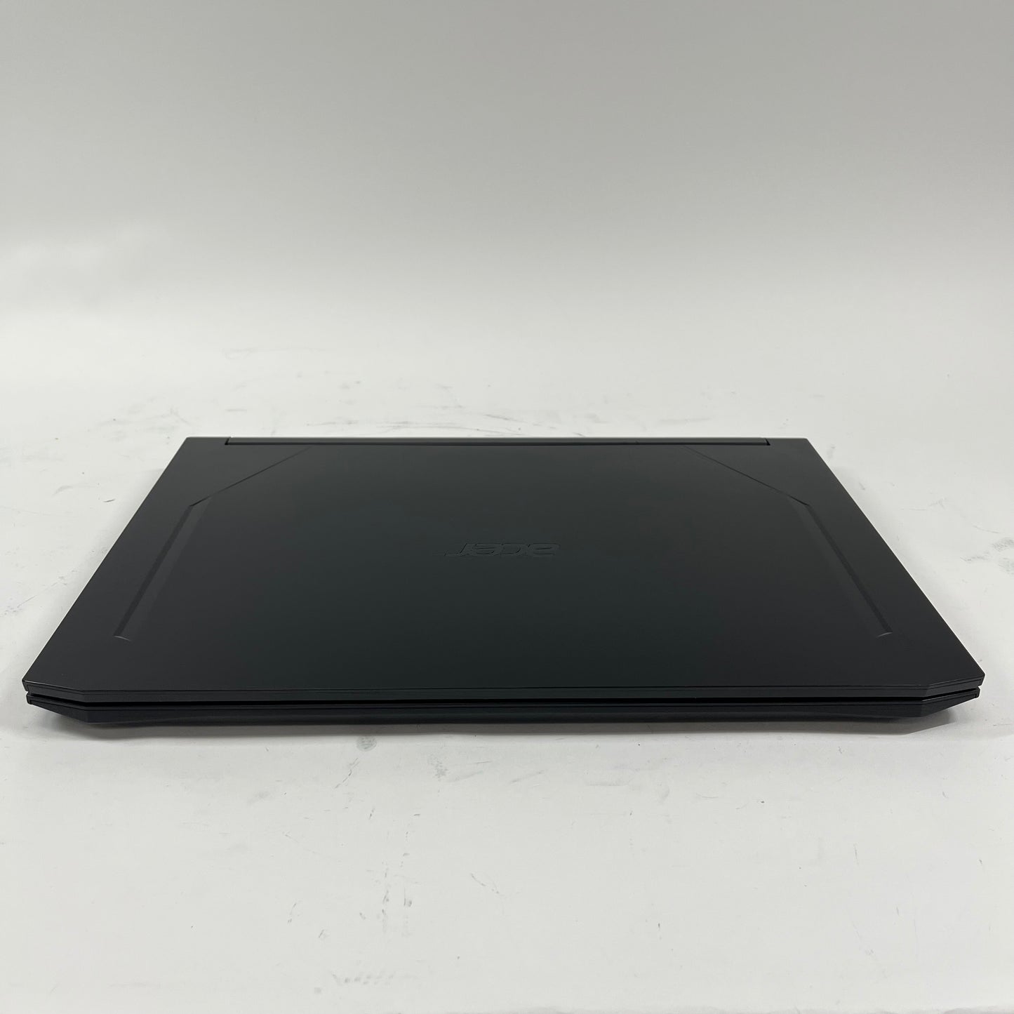 Acer Nitro 5 AN517-52 17.3" i5-10300H 2.5GHz 8GB RAM 512GB SSD GTX 1650 Ti