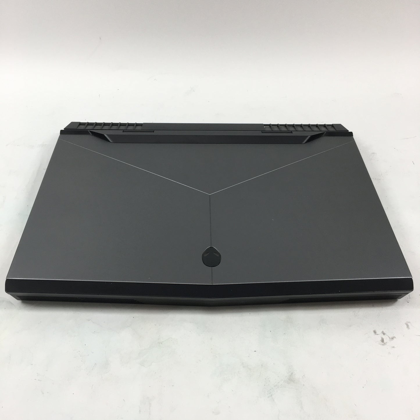 Alienware 17 R4 17.3" i7-7700HQ 2.8GHz 16GB RAM 128GB SSD GeForce GTX 1070