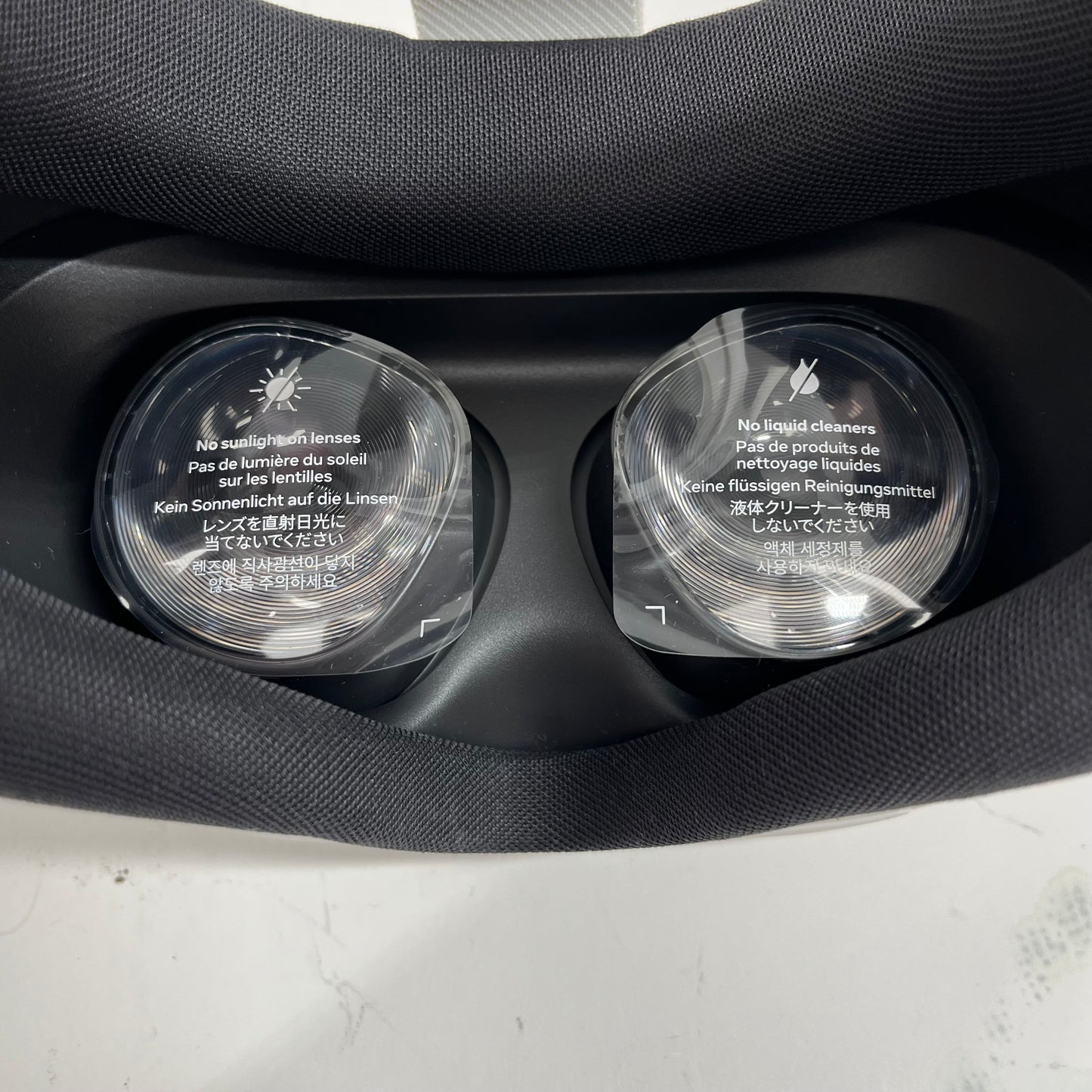 Meta Quest 3S 128GB Standalone All-in-One VR Headset P97
