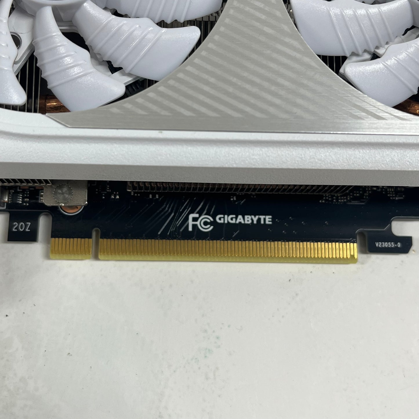 Broken Gigabyte GeForce RTX 4060 Ti Aero 16GB GDDR6 Graphics Card GV-N406TAERO