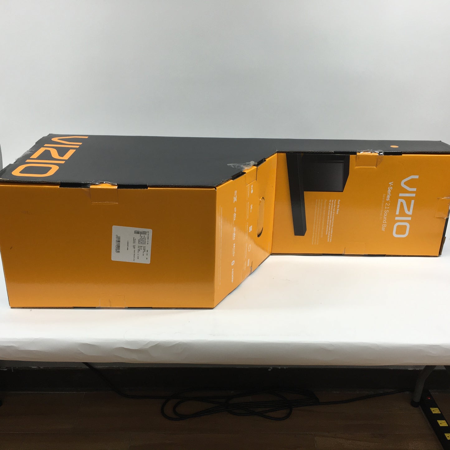 VIZIO V-Series 2.1 Sound Bar 2.1 Channel Sound Bar System Black V21-H8