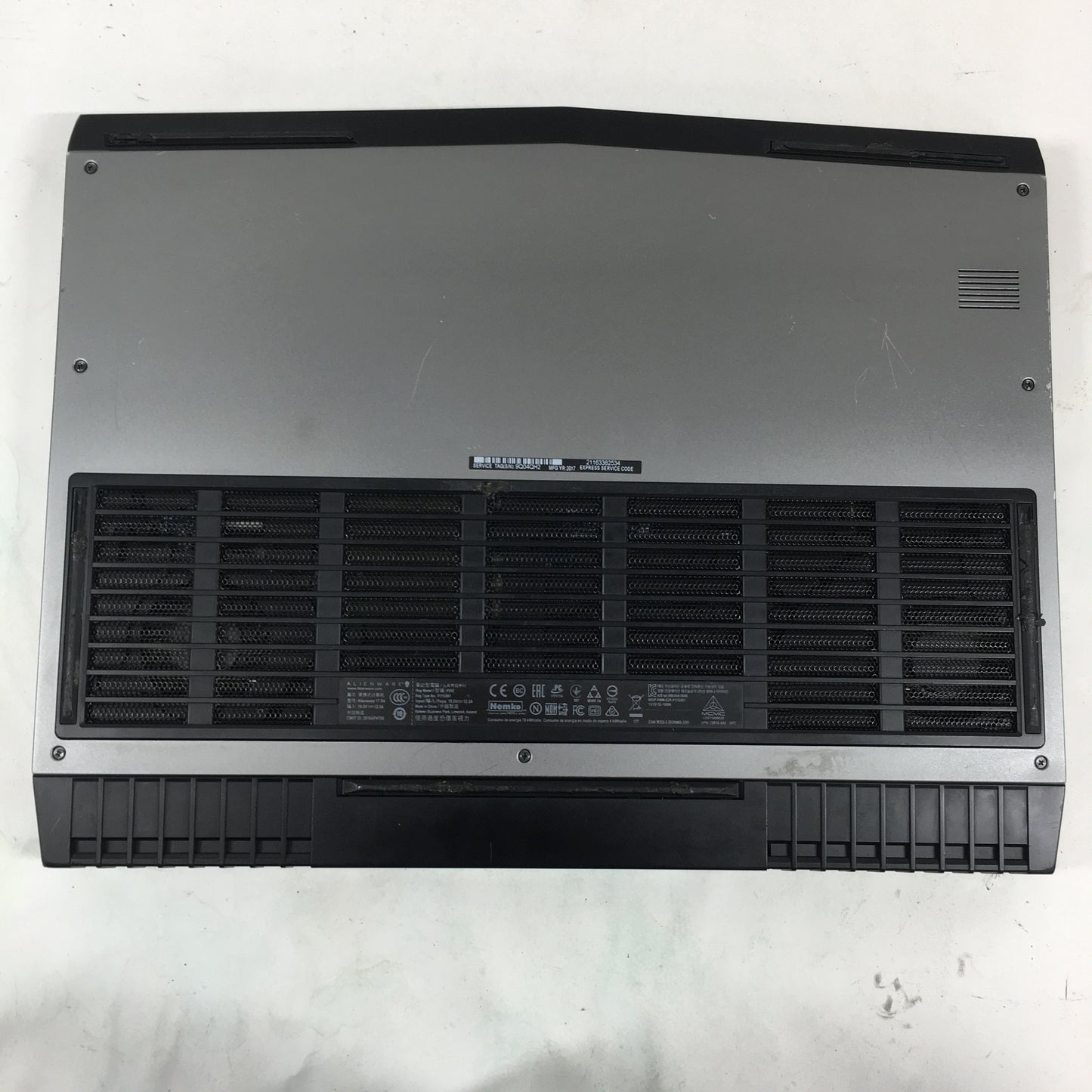 Alienware 17 R4 17.3" i7-7700HQ 2.8GHz 16GB RAM 128GB SSD GeForce GTX 1070