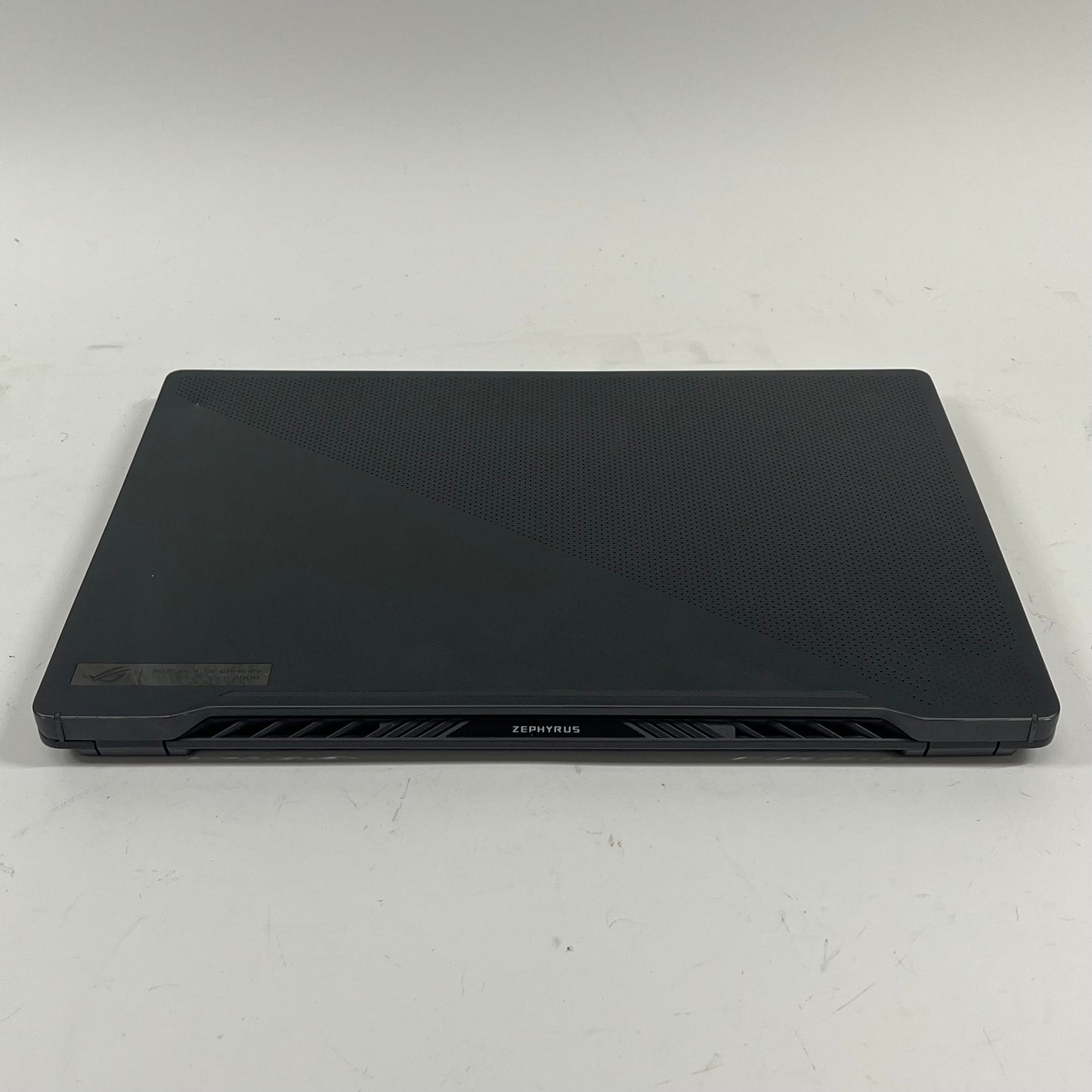 Asus ROG Zephyrus G14 GA401Q 14" Ryzen 7 5800HS 3.2GHz 16GB 512GB SSD GTX 1650