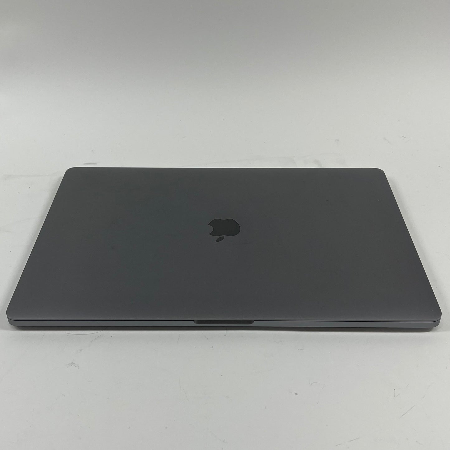 2019 Apple MacBook Pro 16" i9 2.4GHz 32GB RAM 512GB SSD Silver A2141