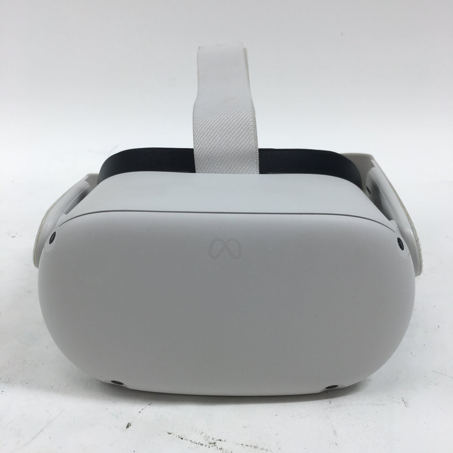 Meta Quest 2 128GB Standalone All-in-One VR Headset KW49CM