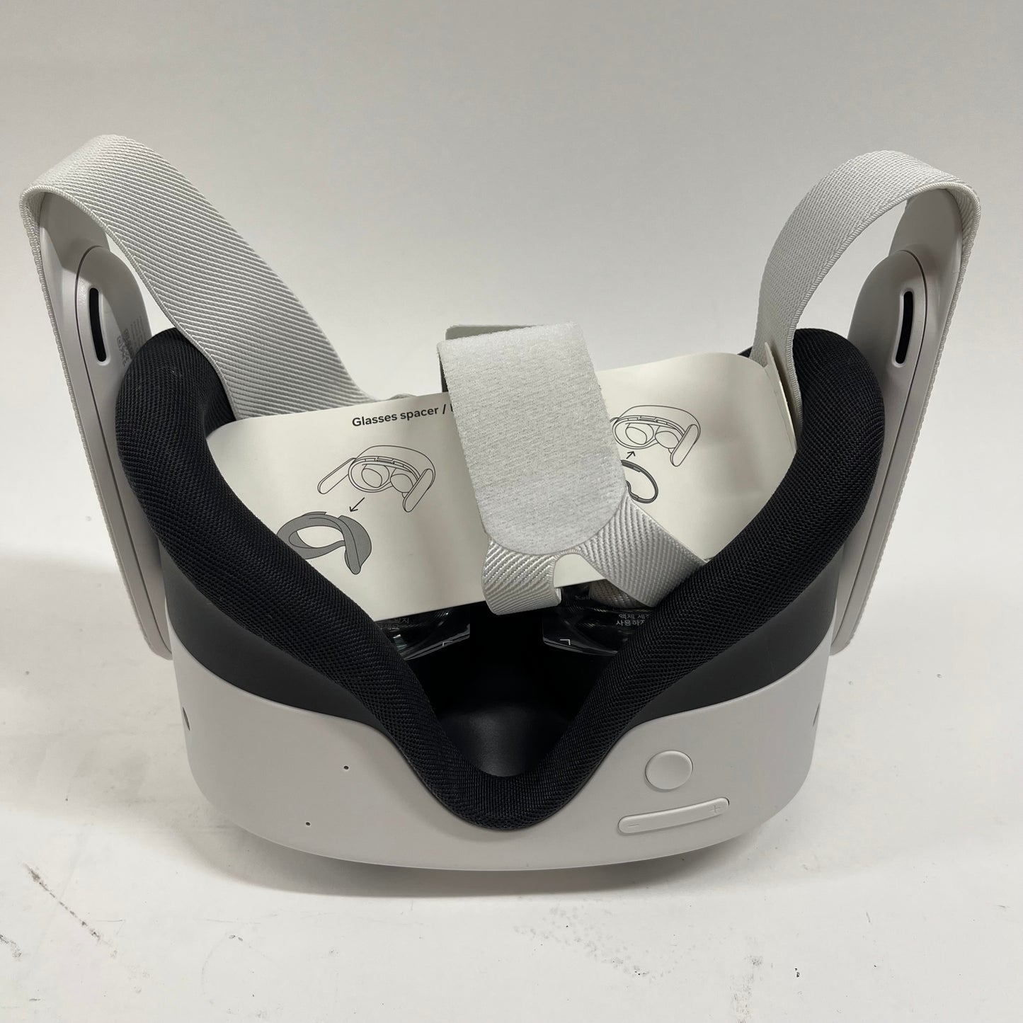 Meta Quest 3S 128GB Standalone All-in-One VR Headset P97