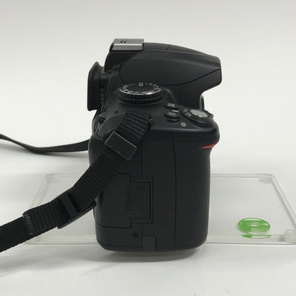 Nikon D3000 10.2MP Digital SLR DSLR Camera