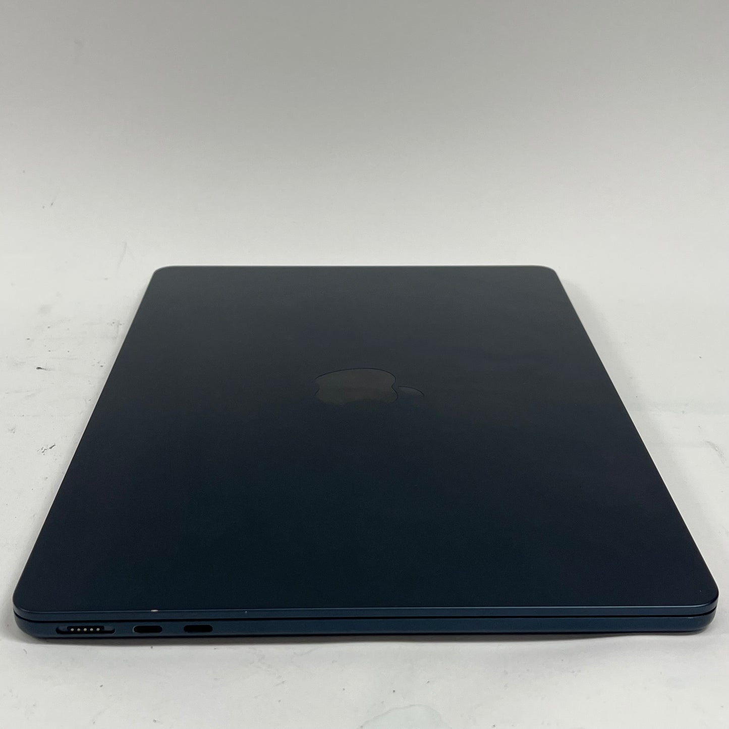 2024 Apple MacBook Air 13.6" M3 10C GPU 4.0GHz 16GB RAM 512GB SSD MXCV3LL/A