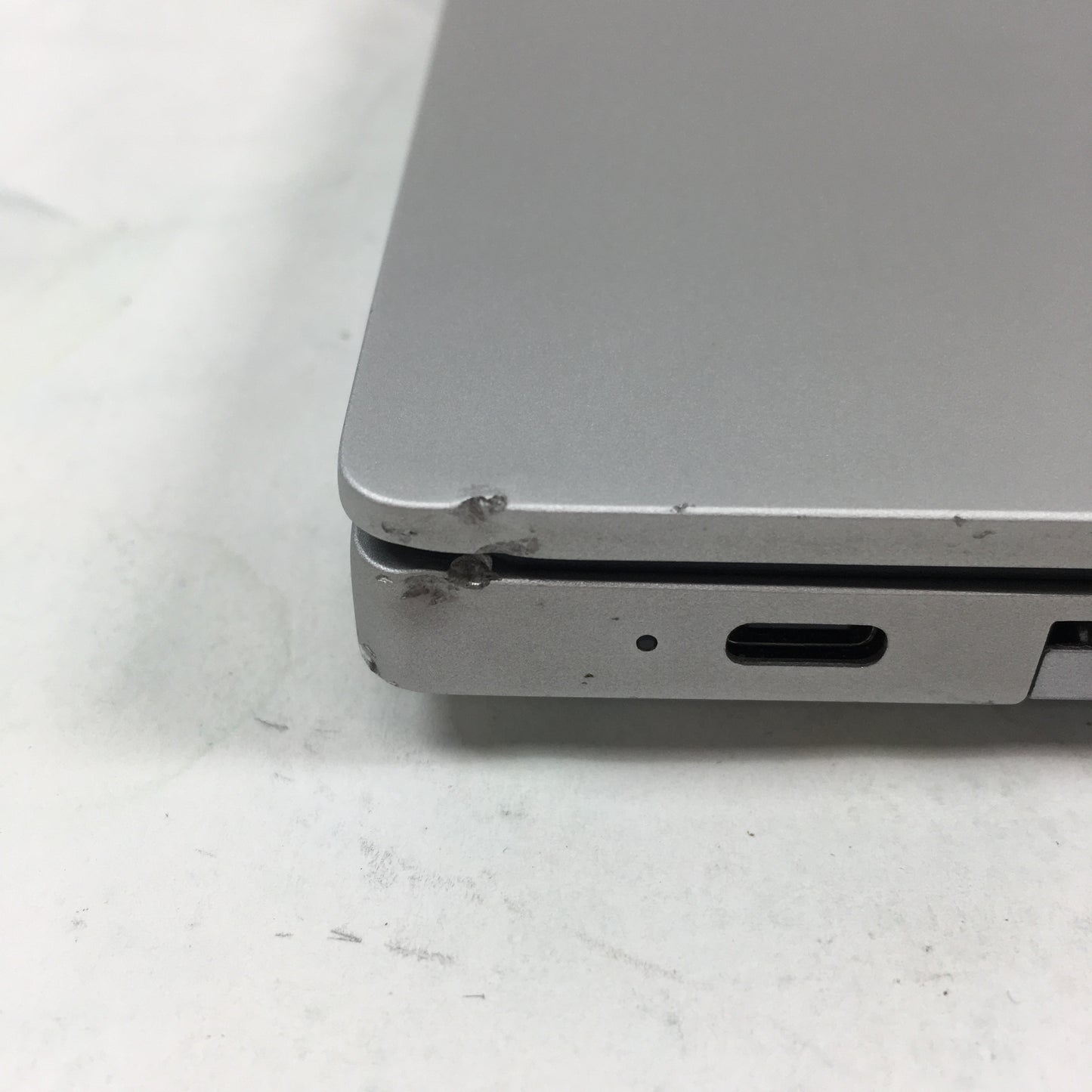 Samsung Galaxy Book4 NP750XGK 15.6" Core 7 150U 1.8GHz 16GB RAM 512GB SSD