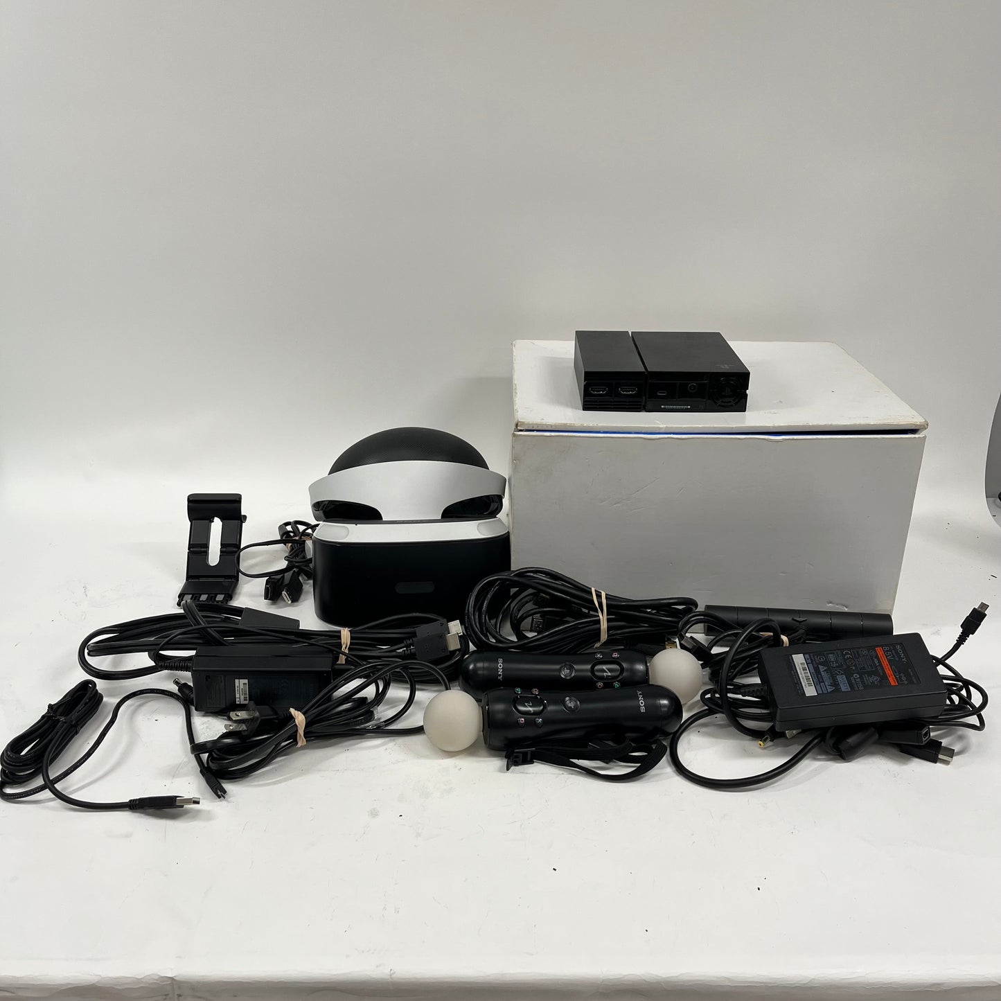 Sony PlayStation 4 PS4 Virtual Reality VR Headset Black CUH-ZVR1
