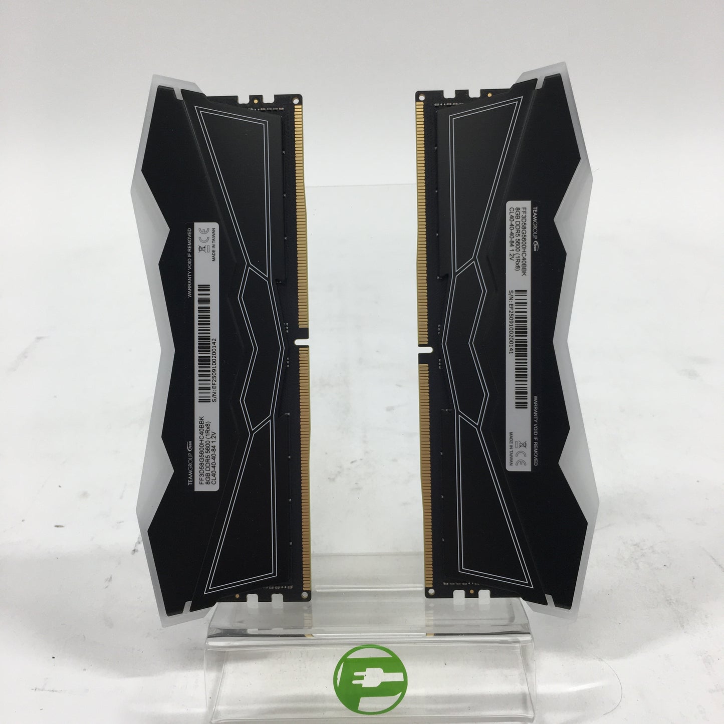 TeamGroup T-Force Delta RGB 16GB (2x8GB) RAM DDR5 5600MHz FF3D58G5600HC40BBK