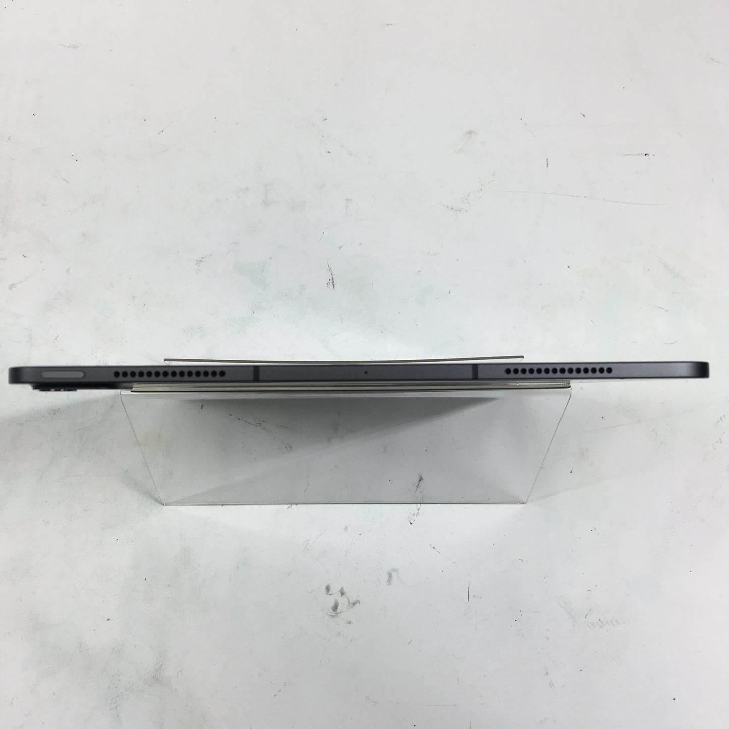 Unlocked Apple iPad Pro 13" M5 256GB Space Black ME7W4LL/A