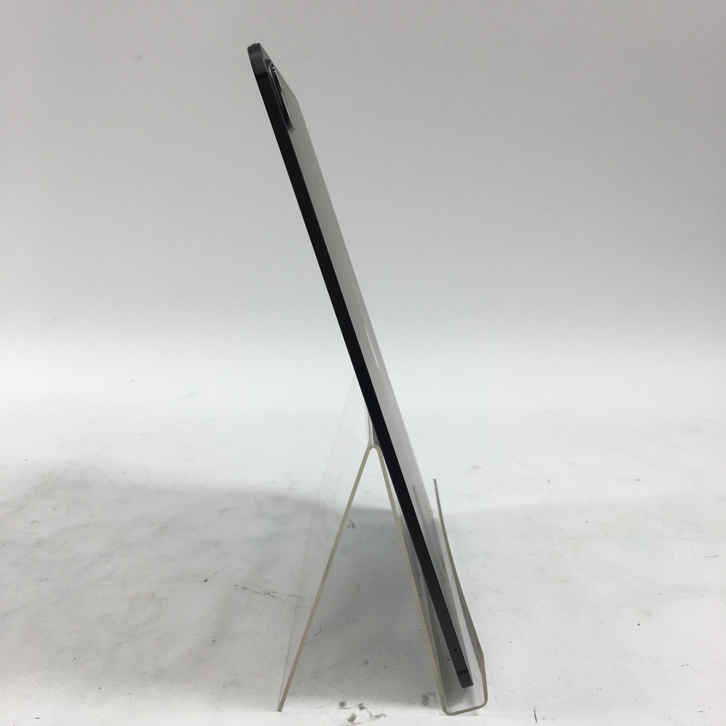 Unlocked Apple iPad Pro 13" M5 256GB Space Black ME7W4LL/A