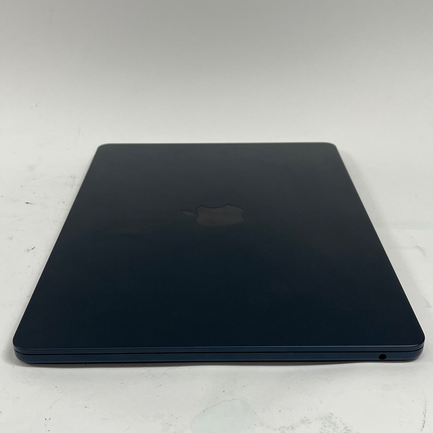 2024 Apple MacBook Air 13.6" M3 10C GPU 4.0GHz 16GB RAM 512GB SSD MXCV3LL/A