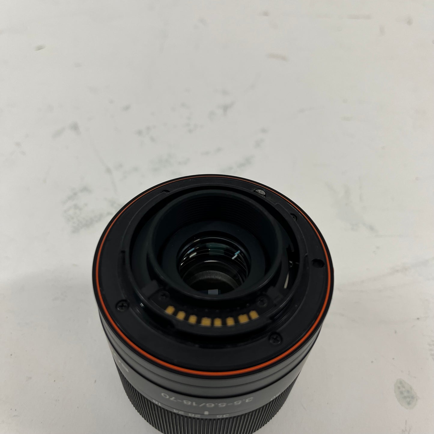 Sony DT 3.5-5.6/18-70 A-Mount APS-C SAL1870 Auto & Manual Lens, Zoom Lens