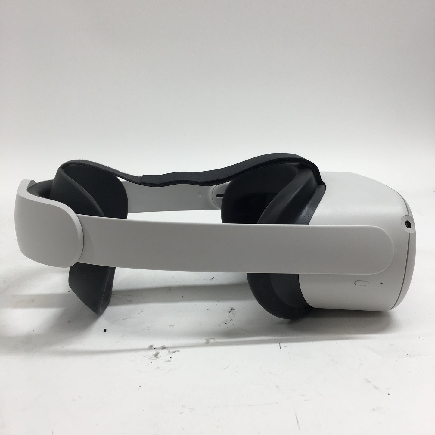 Meta Quest 2 128GB Standalone All-in-One VR Headset KW49CM