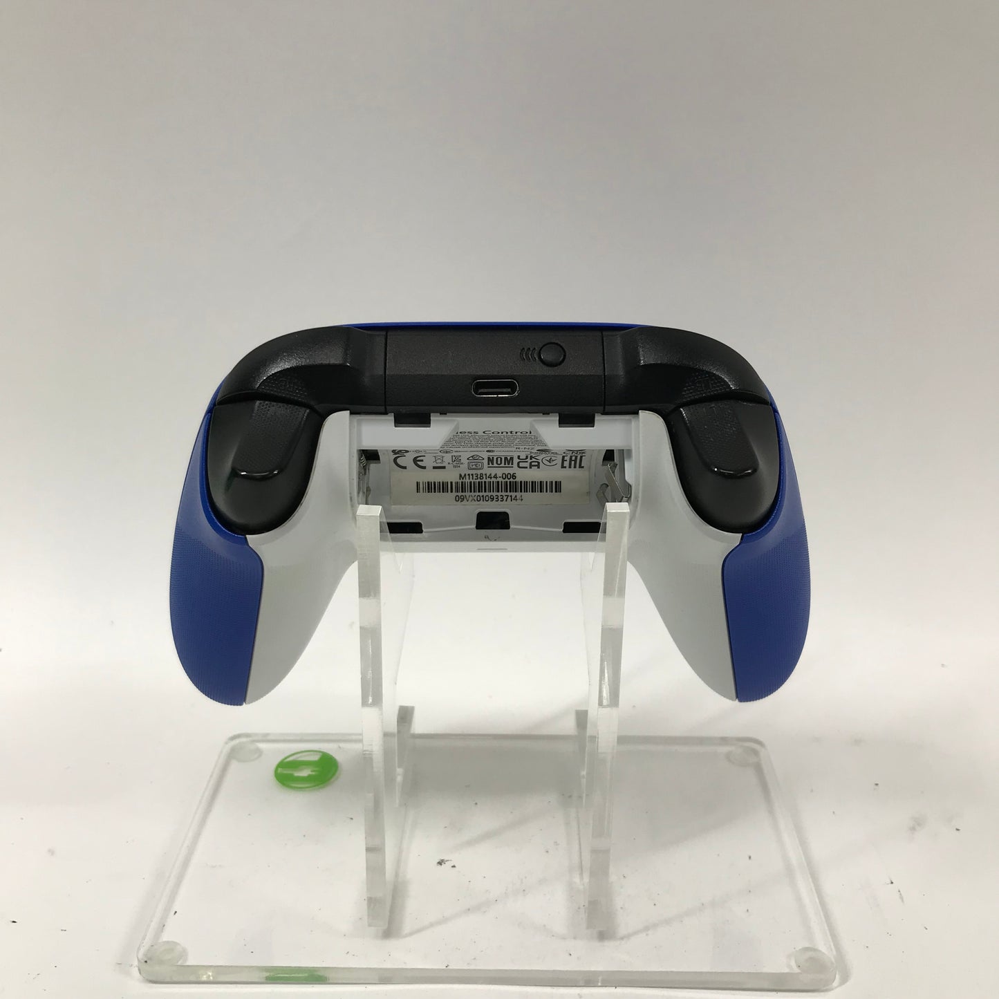 Broken Microsoft Xbox Series X|S Wireless Controller 1914 Stick Drift